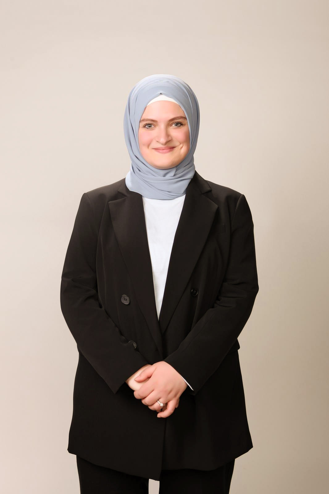 Dr. Neşe Oktay-Gür Dr. Neşe Oktay-Gür